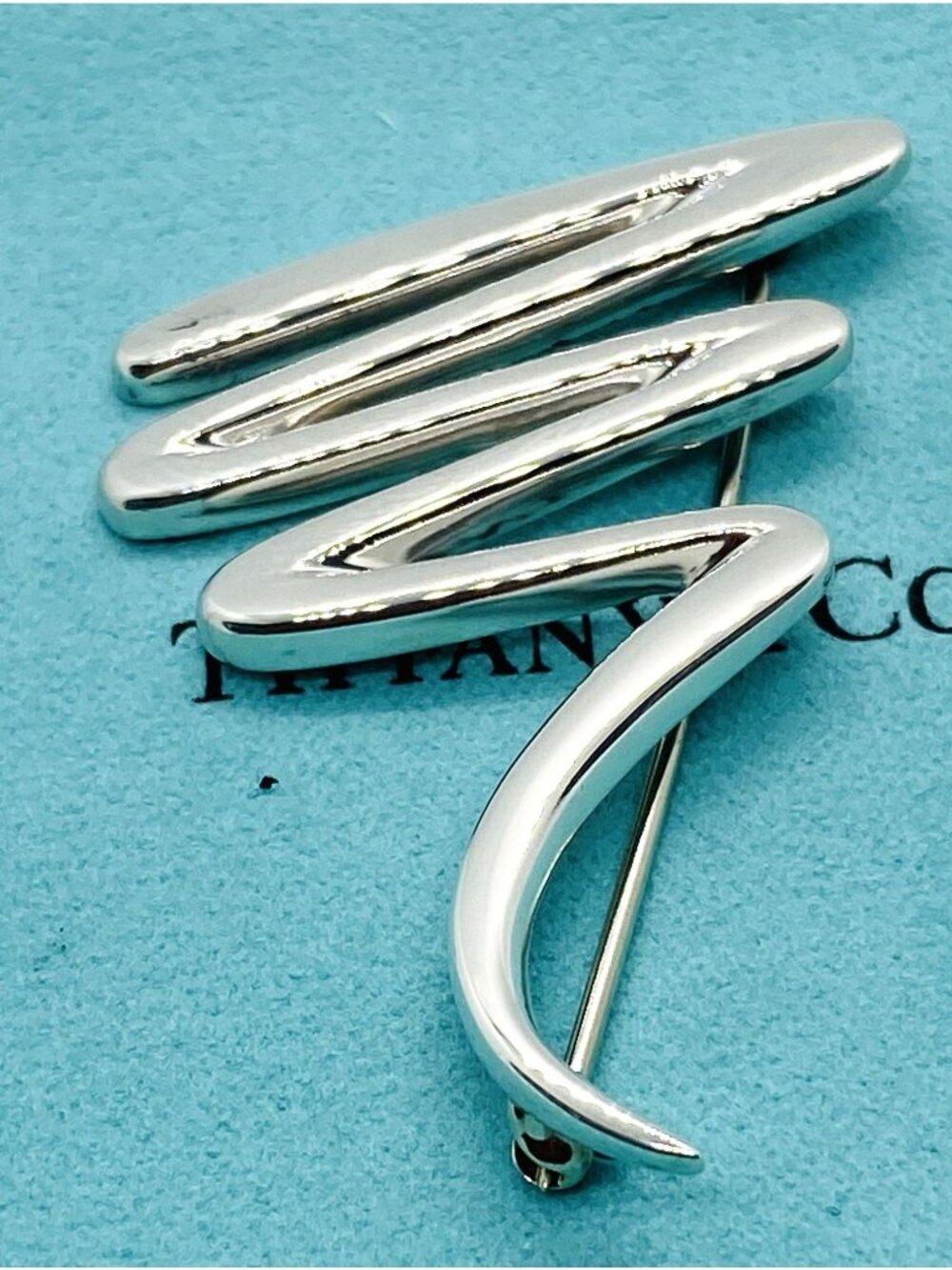 Tiffany & Co. Paloma Picasso Sterling Silver 925 Zig Zag Pin Brooch